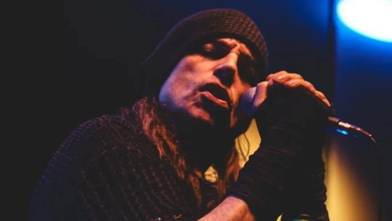 El cantante español Morti presentará en León concierto con su gira Intemporal Bifronte
