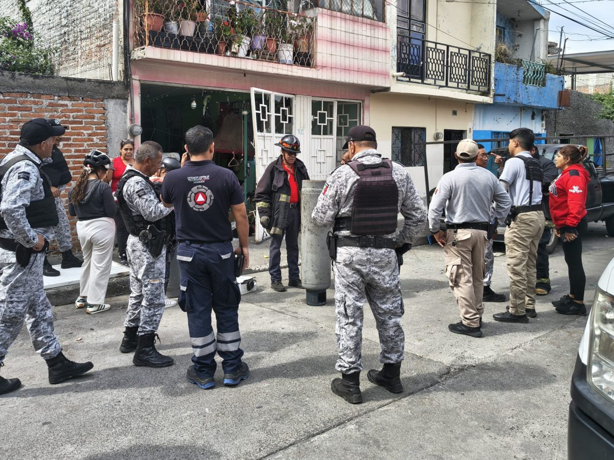 Explosión de gas cimbra la colonia El Planchón en Moroleón