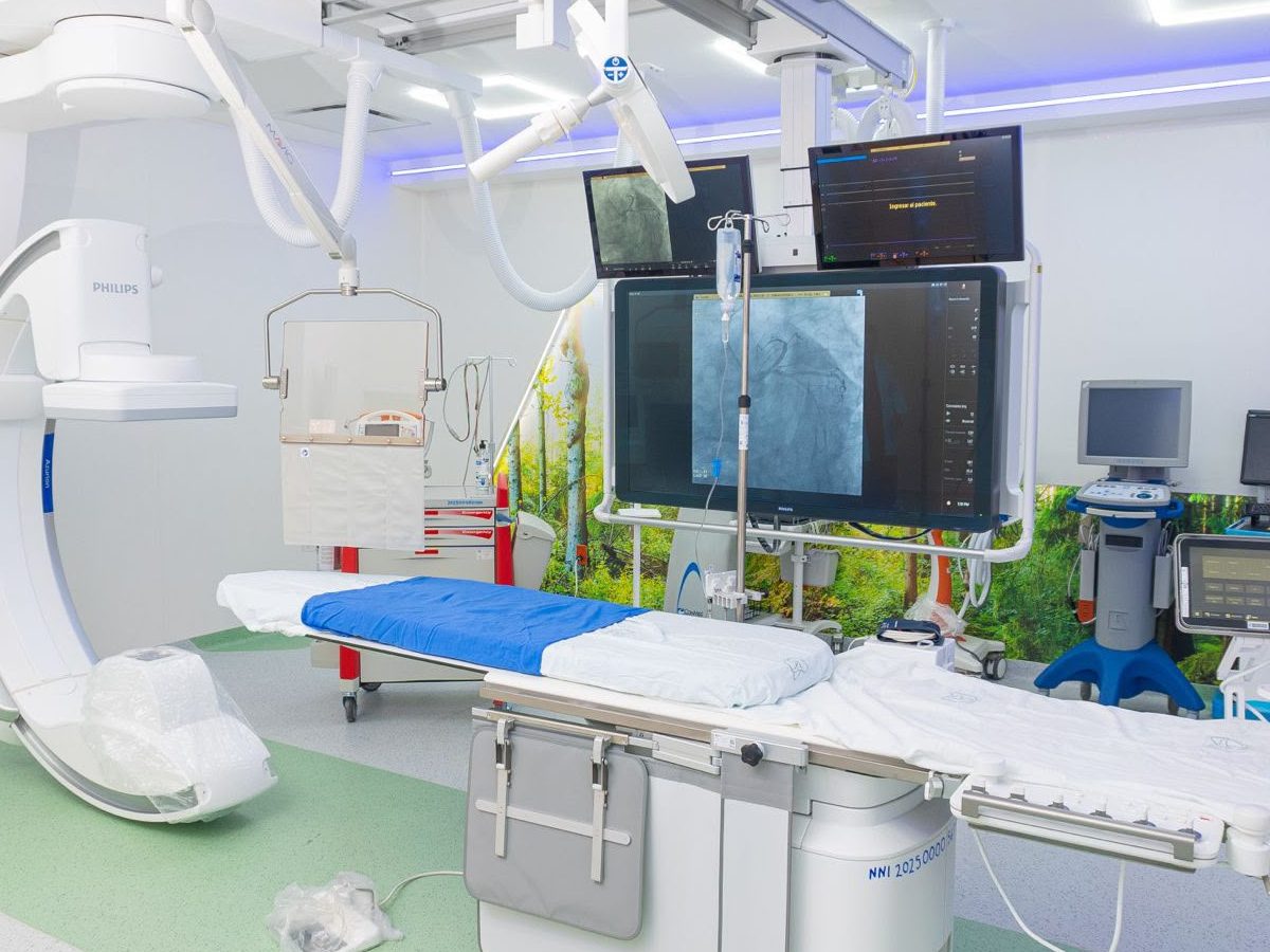 Ante miles de muertes por males cardíacos, IMSS equipa sala de hemodinamia en Irapuato