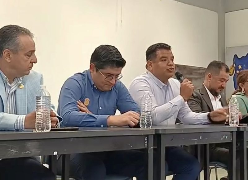 Instalan mesa de diálogo por acoso en la Prepa UG en Pénjamo