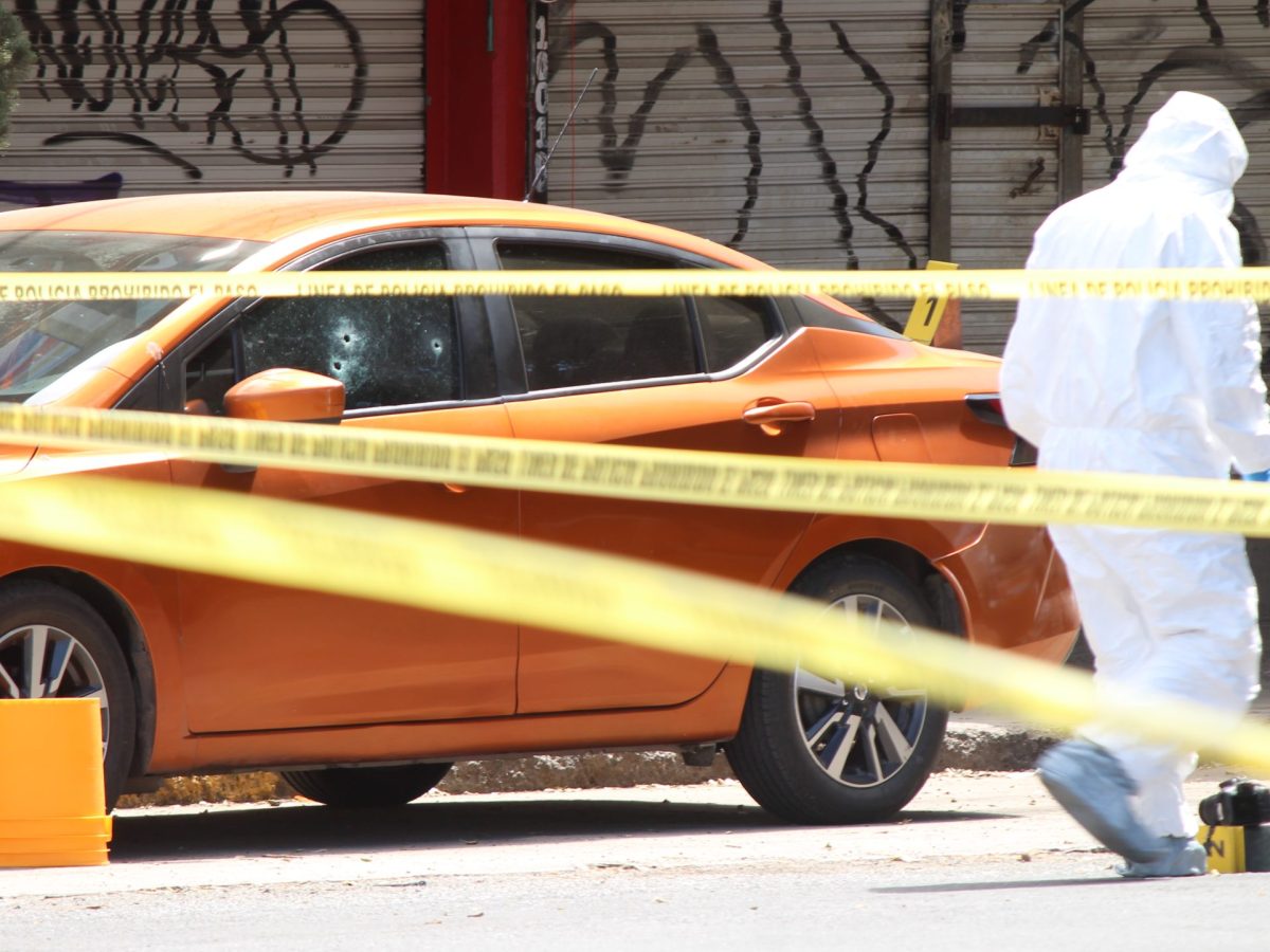 Asesinan  a Martín de tres balazos tras dejar a su pareja en Jardines de Jerez en León