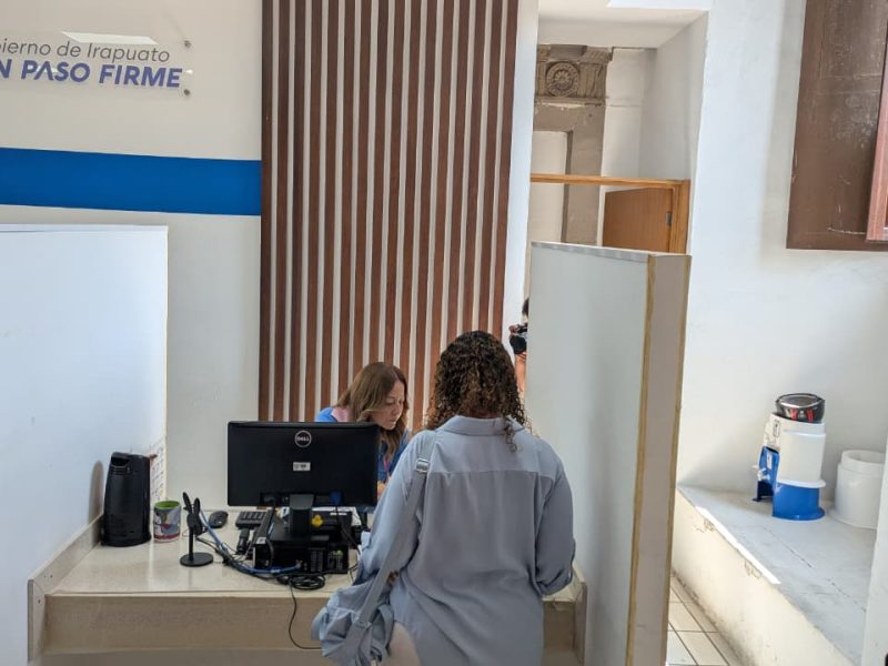 Reconocen a ocho dependencias de Irapuato como espacios libres de humo de tabaco