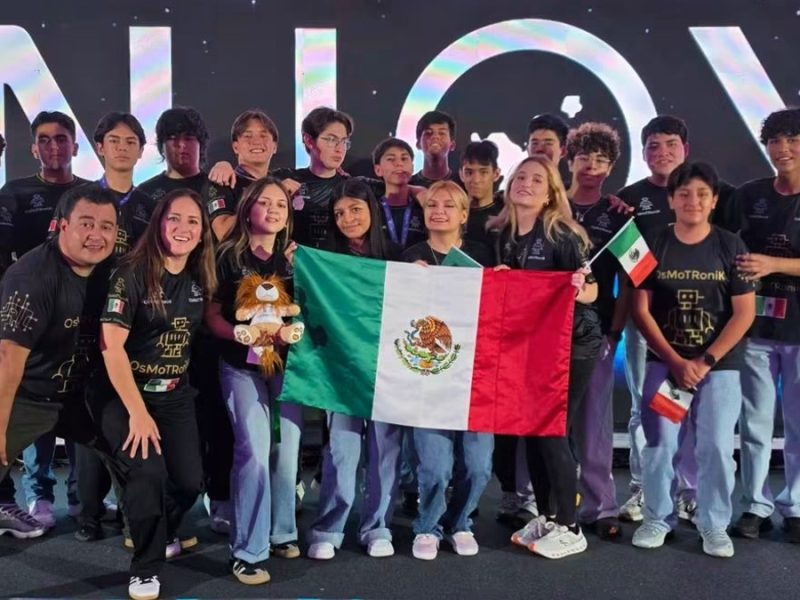 De León a China: jóvenes mexicanos conquistan el podio de la robótica