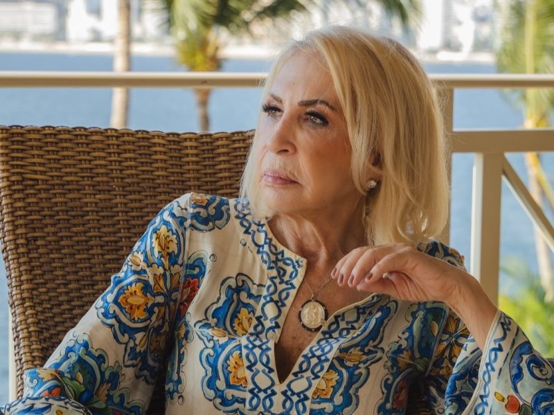 Reportan que Laura Bozzo está intubada tras sufrir choque séptico y neumonía