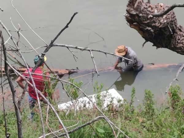 Rescatan a abuelito atrapado y golpeado en la presa Del Tigre en León; tenía hipotermia