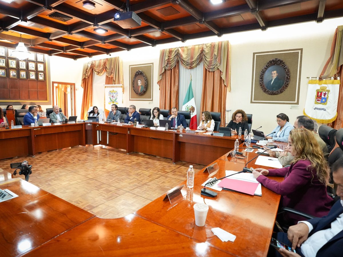 León aprueba 4.3 millones de pesos para estudio de reingeniería del transporte SIT