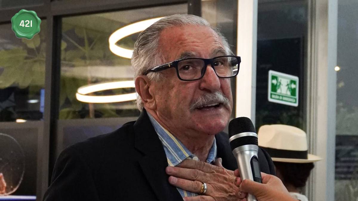De León a La carabina de Ambrosio: la historia de Manuel Rodríguez Ajenjo