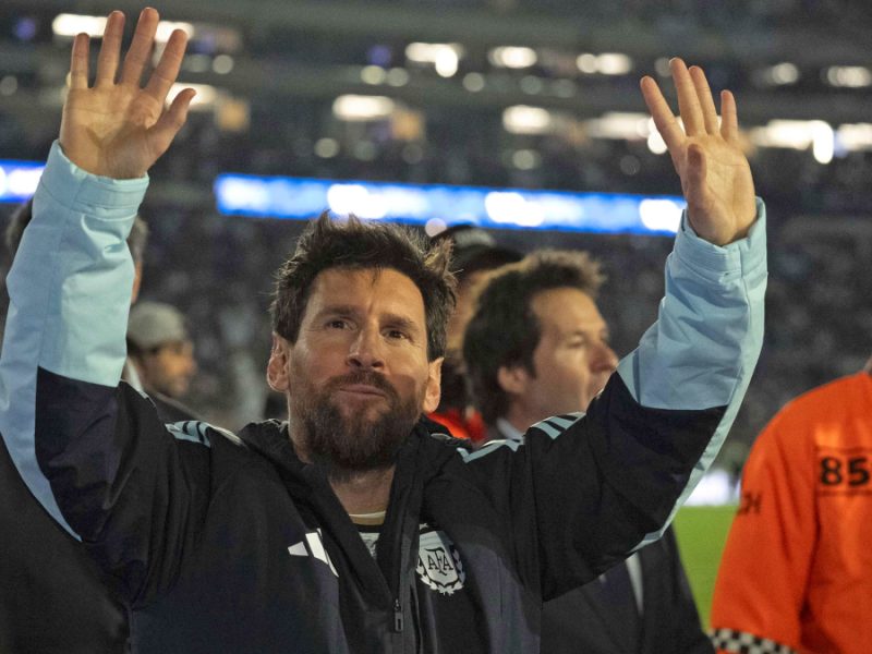 Cristiano dedica un mensaje a Messi, tras su retiro de la Albiceleste