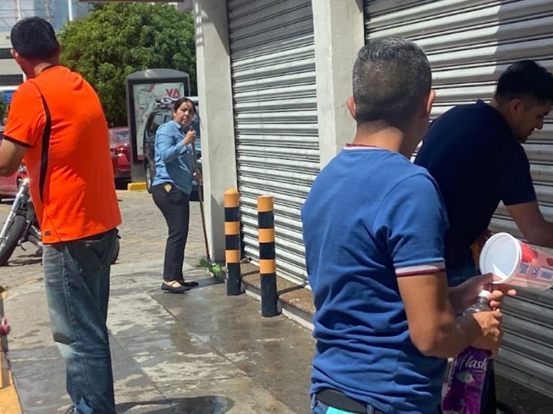 Retiran banderas rojinegras del Monte de Piedad en León; reabren la siguiente semana