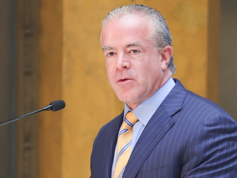 Nueva orden de aprehensión con Raúl Rocha Cantú por lavar $3 mil millones