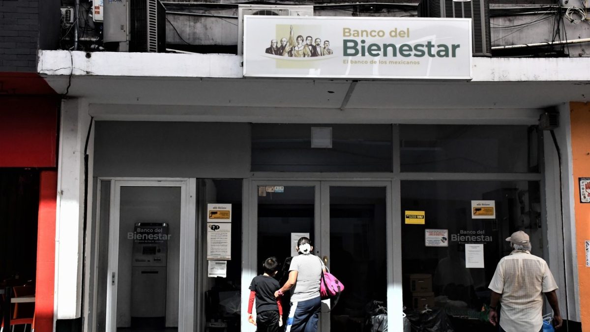 Inhabilitan a funcionarios del Banco del Bienestar por desvío de $380 millones