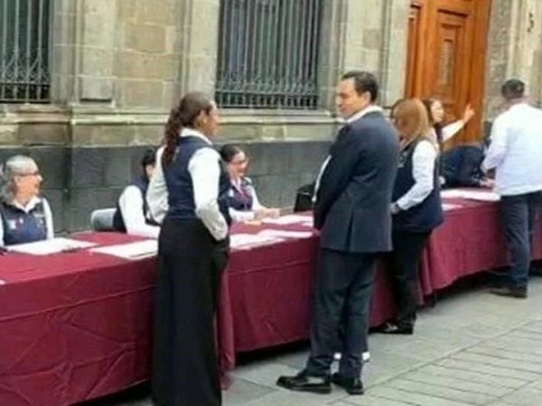 Sheinbaum reúne a gobernadores y alcaldes para simplificar y digitalizar trámites