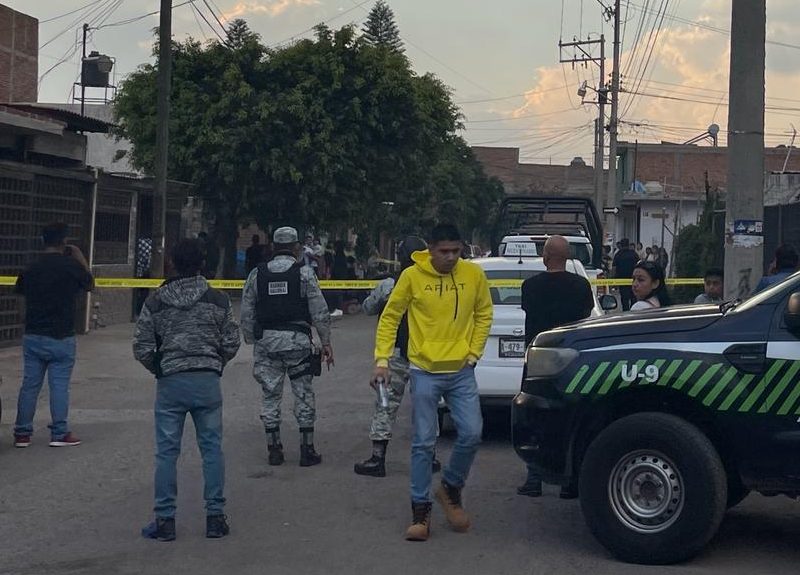 Dejan bolsas con restos humanos y mensaje criminal en la carretera Valle-Yuriria