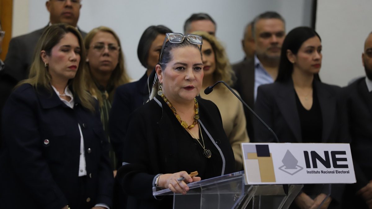 Piden la renuncia de Guadalupe Taddei del INE por escándalo con proveedor