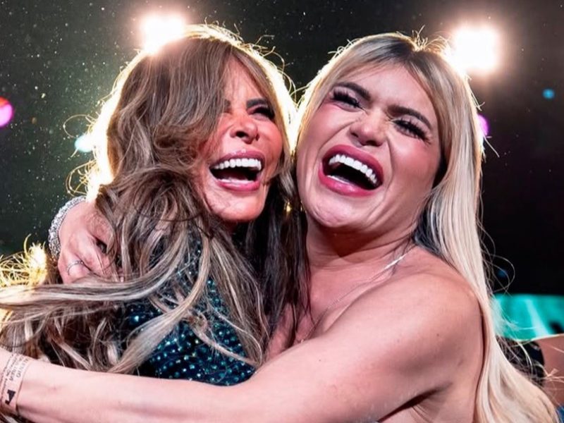 Por qué critican a Wendy Guevara tras aparecer en el concierto de Gloria Trevi