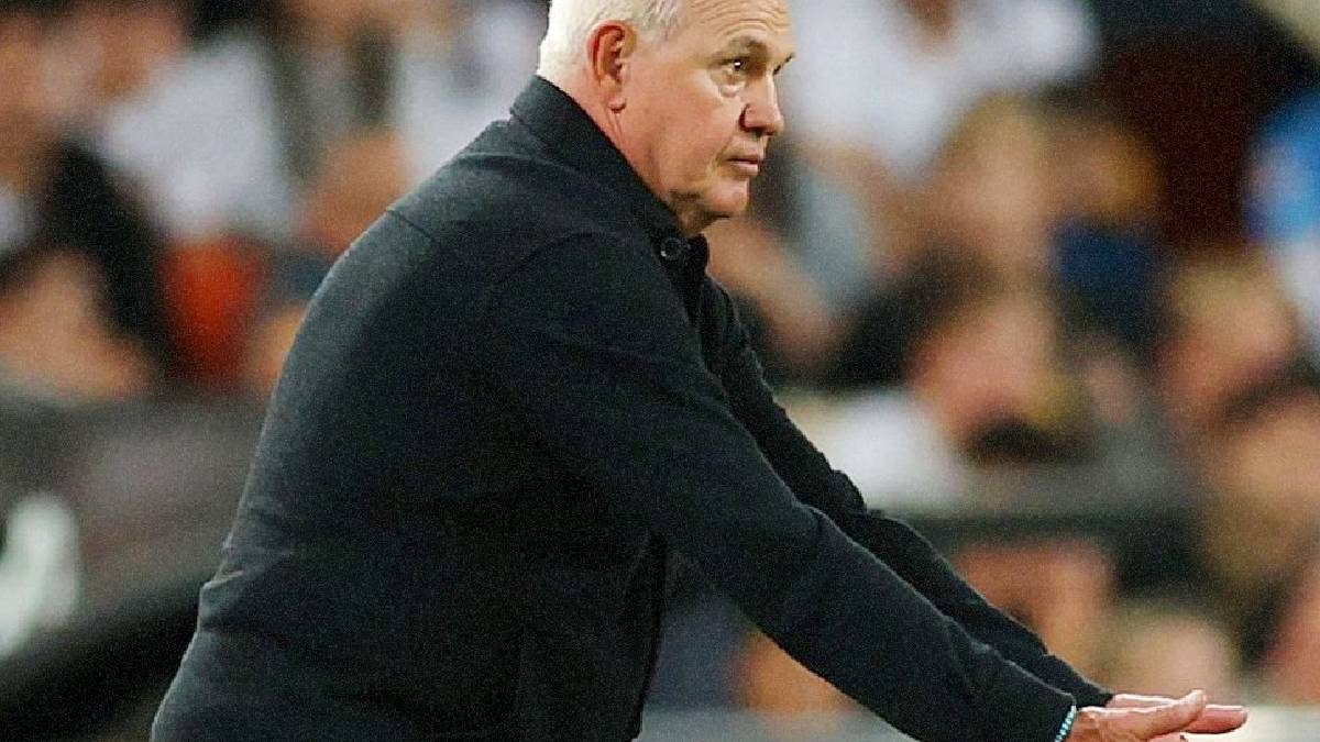 Javier Aguirre encara a la afición del Valencia tras empate con Athletic y defiende sus decisiones en Mestalla - Foto Valencia CF.