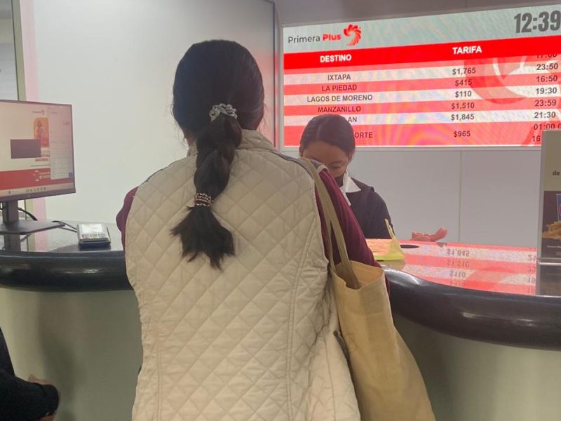 Huracán Simón frena turismo: Cancelan viajes desde León y Celaya a Vallarta