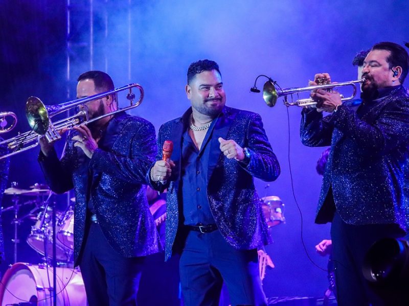 Banda MS pone banda sonora al amor y al despecho en León