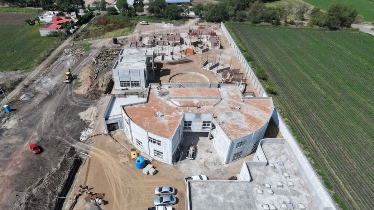 Celaya CIJ hospital obra elefante blanco