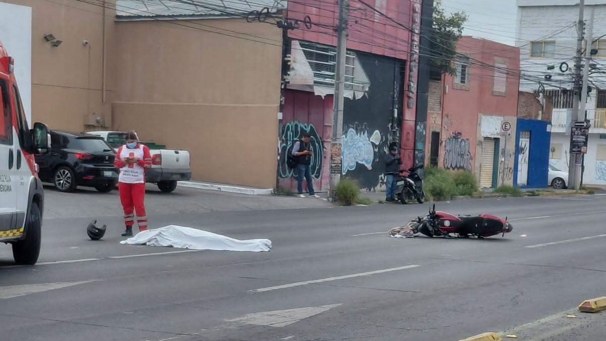 Celaya muere motociclista atropellado