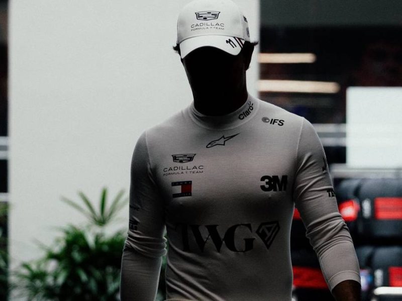 Checo Pérez largará desde el fondo en la Sprint de Singapur tras accidentarse en la clasificación