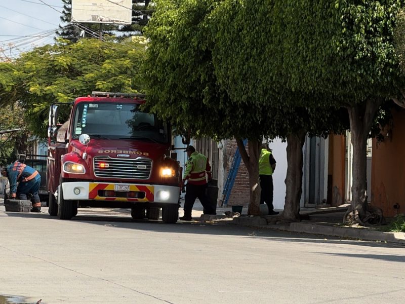 Explota tanque de gas en la Emiliano Zapata y causa fuerte incendio en casa de Celaya