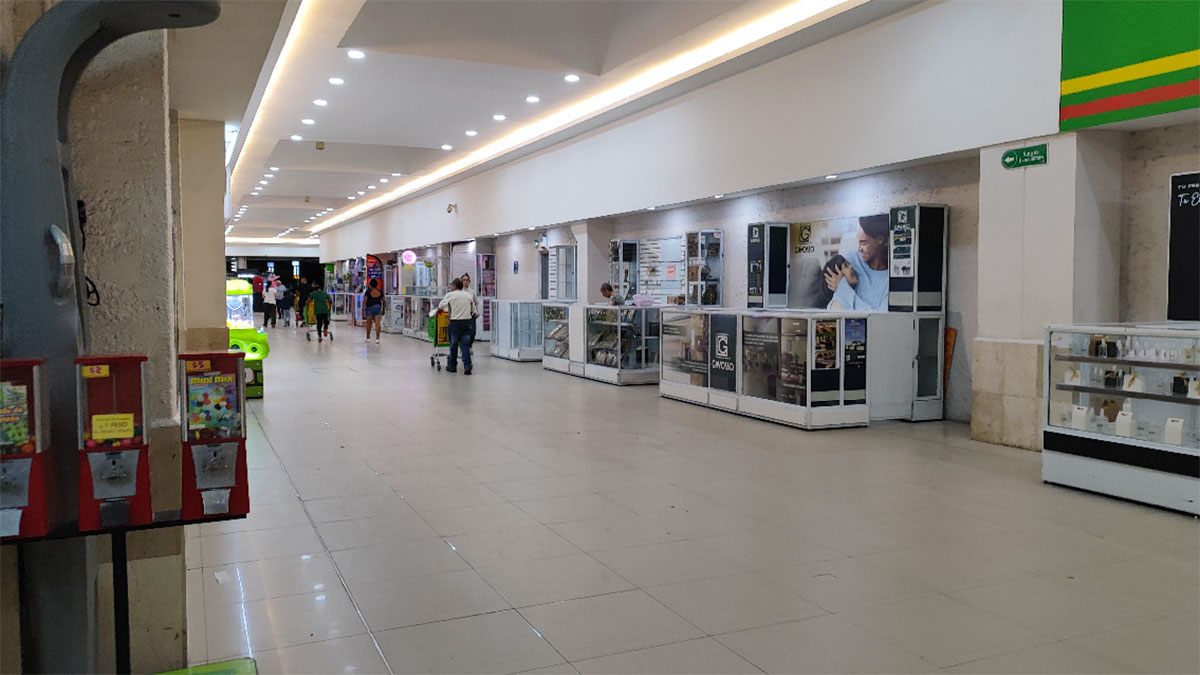 Irapuato robo joyería Plaza Fiesta