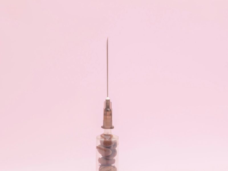 Cofepris alerta por adulteración de ADerogyl y falsificación de Darzalex y Simponi