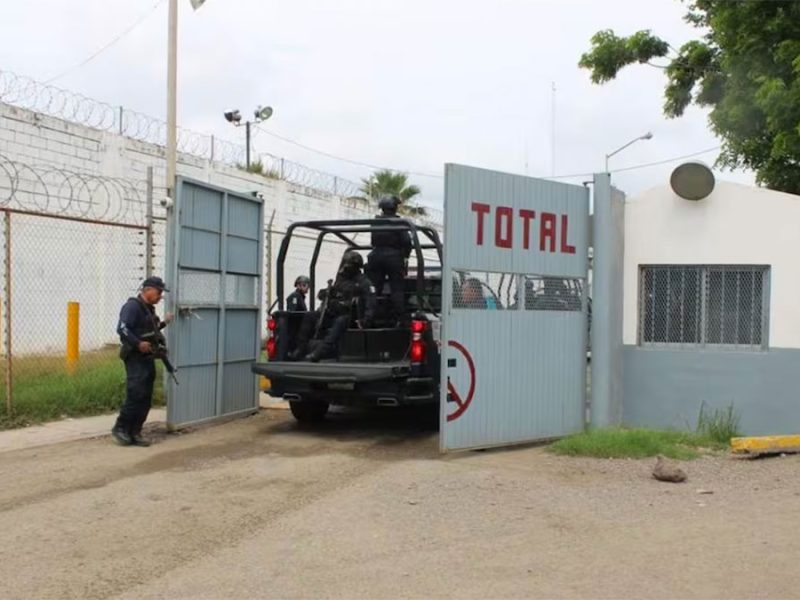Mazatlán: Mueren dos reclusos tras nueva riña con armas blancas en penal El Castillo