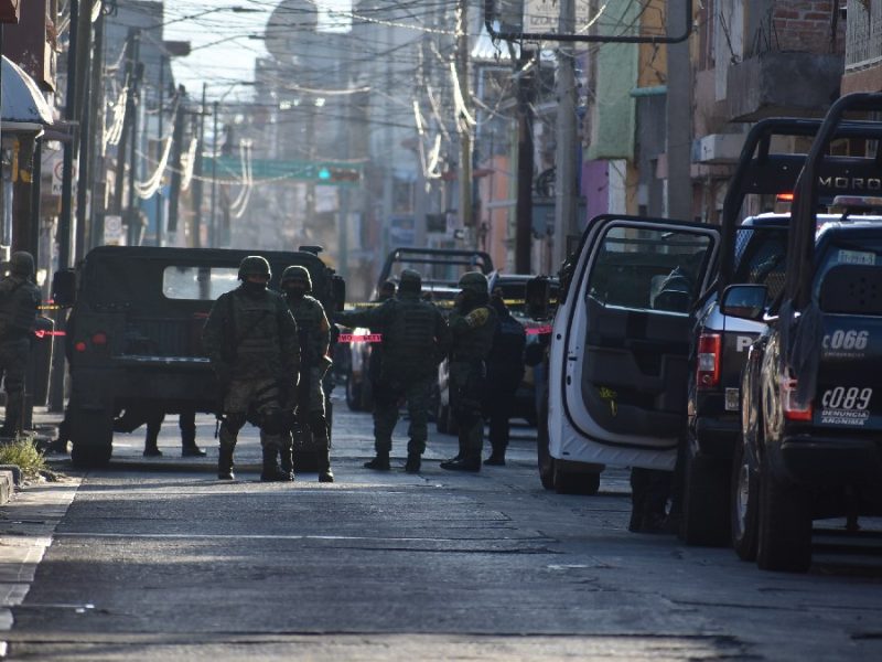 Asesinan a mujer en un local de comida en Yuriria