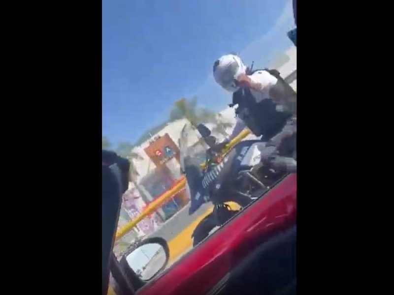 Investigan a policía vial de León que encañonó con arma a conductor en libramiento Morelos