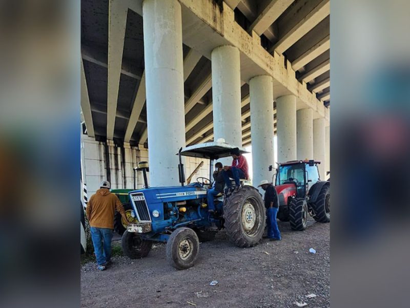 Transportistas mantienen bloqueo parcial en León-Silao; reportan otro cierre en Pénjamo